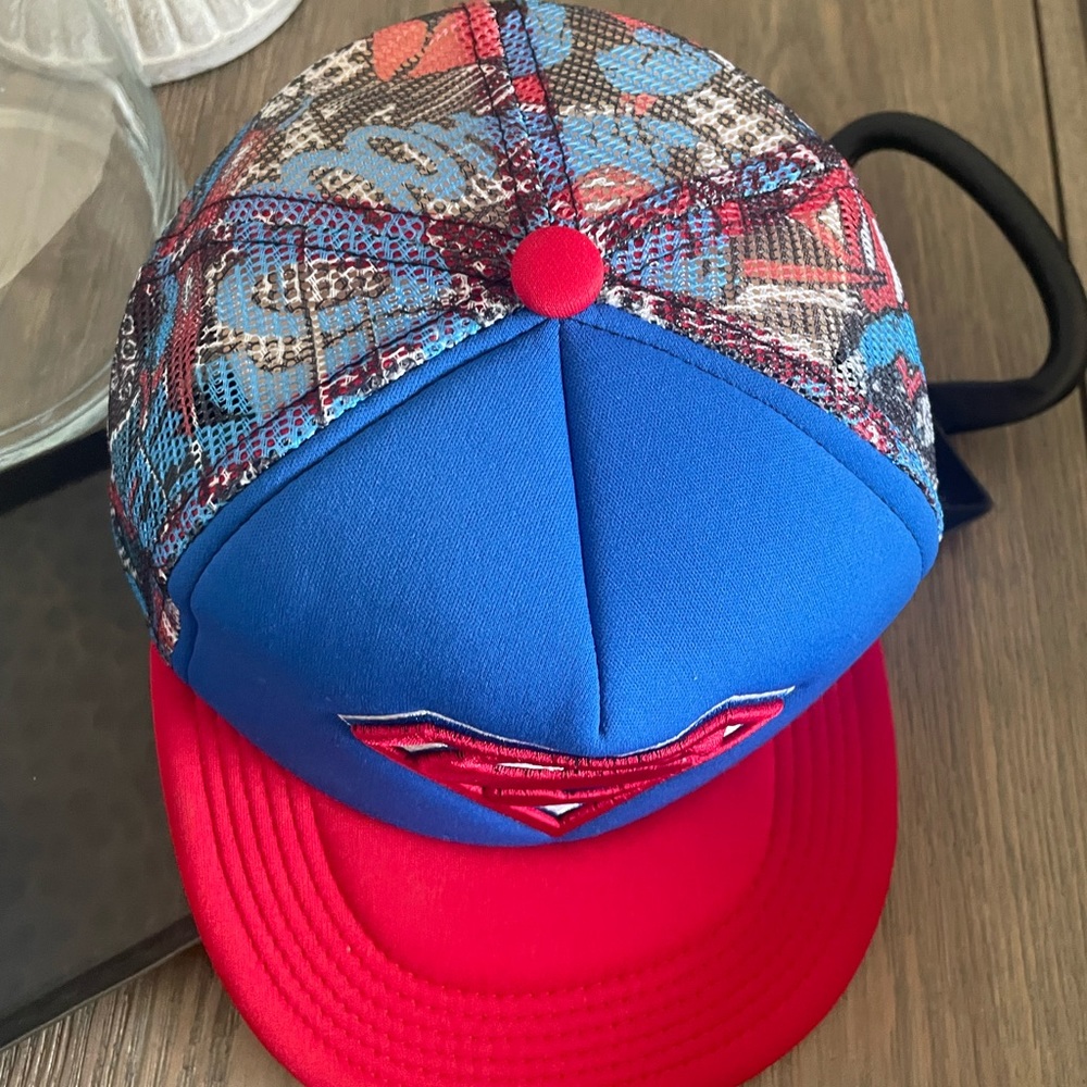 Superman hat - Picture 2 of 4